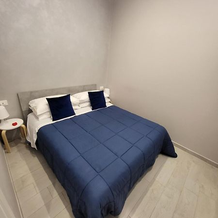 Casa Vacanze Manthy Posizione Centrale Bari Exterior foto