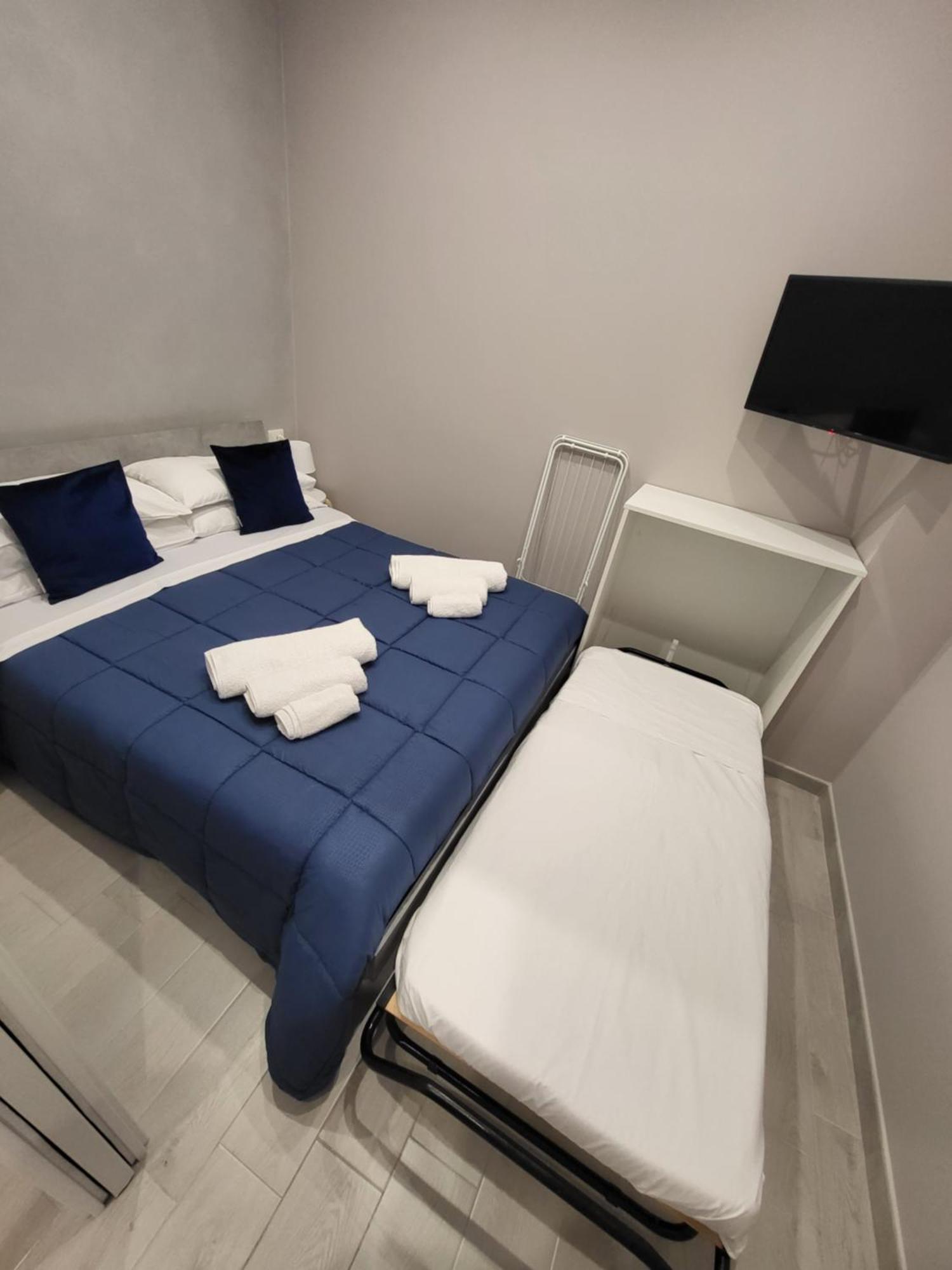 Casa Vacanze Manthy Posizione Centrale Bari Exterior foto