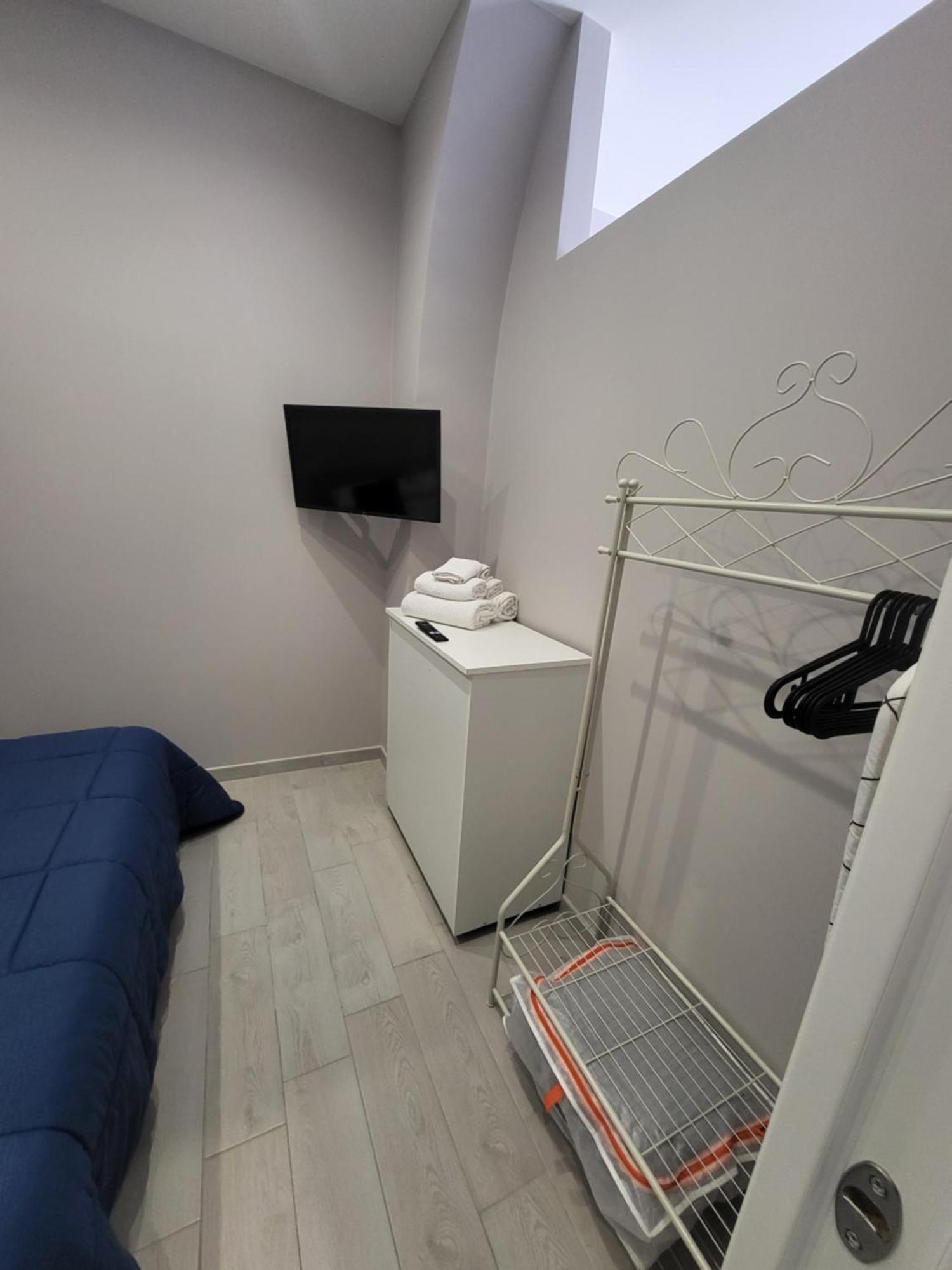 Casa Vacanze Manthy Posizione Centrale Bari Exterior foto